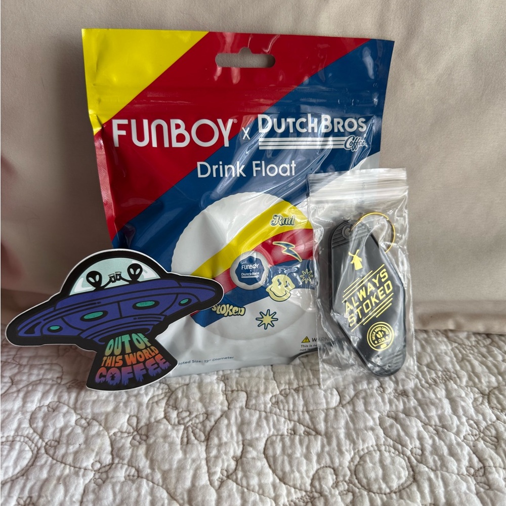 Fanboy x Dutch Bros Drink Float Set - Multicolor